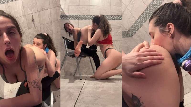 **HOT** ***SWEATY*** **ASS AND PUSSY LICKING IN THE GYM LOCK..