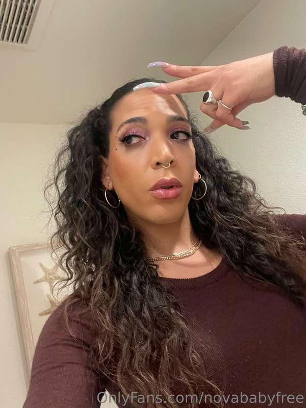Sneak up on me at my job cause I’ve been a bad girl 🥺🤭😈