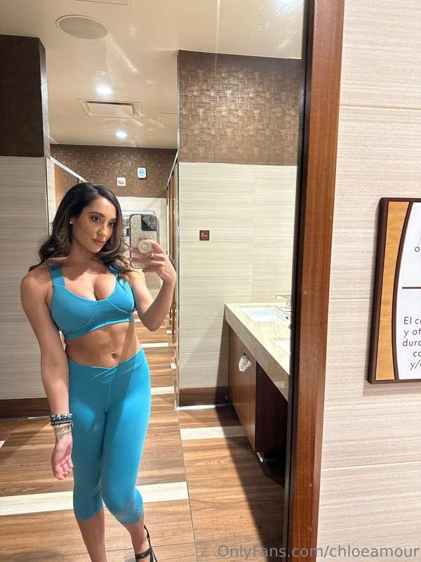 What do you think of my workout fit babe? 🤤
