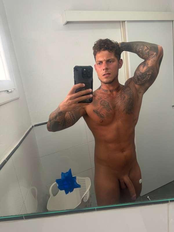 MY GIFT TO YOU 🎁🙈🔥 Do you accept?! YES or NO?