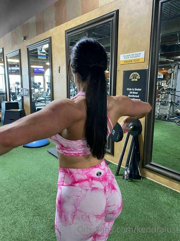 Happy Monday! 💪🏻