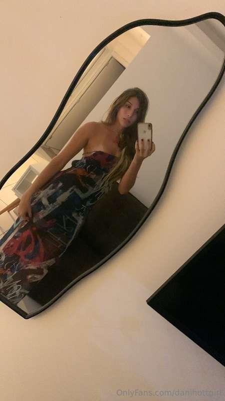 I'm loving dresses like this💋