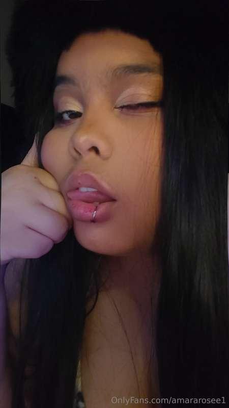 The offer on custom and personalized sexting video and photo..