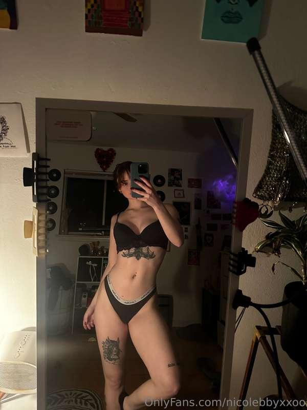 these r so sexy 😭😭