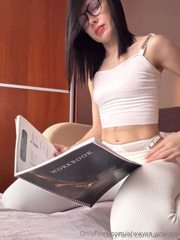 This @lanarayy is ready for your dick⚡️ I heard you like dir..