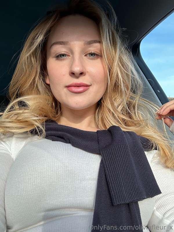 oliviafleur_x main image