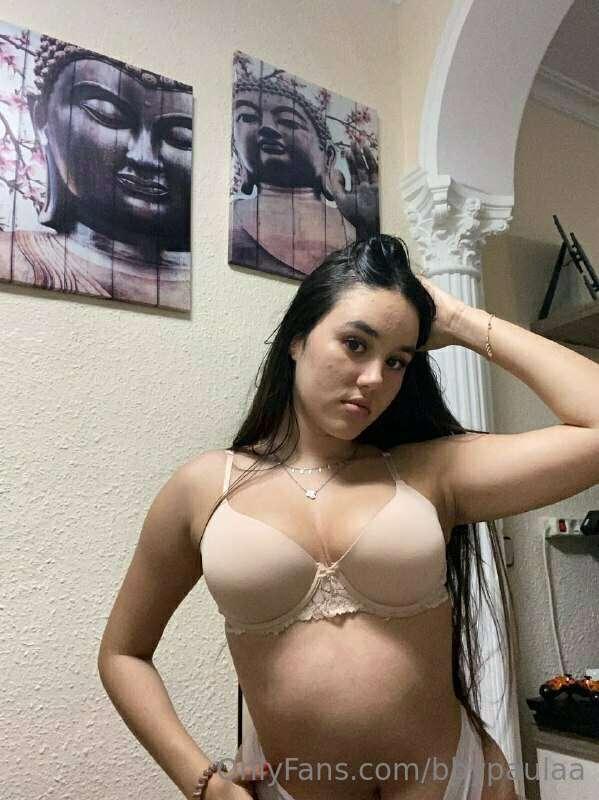 whos online and wants a topless dick rating? 🍆👅