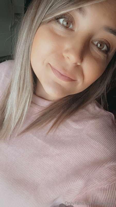 Fooooootball 🏈 Sunday! Who yall going for today? I have a te..