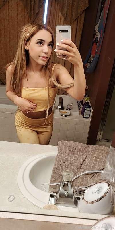 alitaleelee image #4