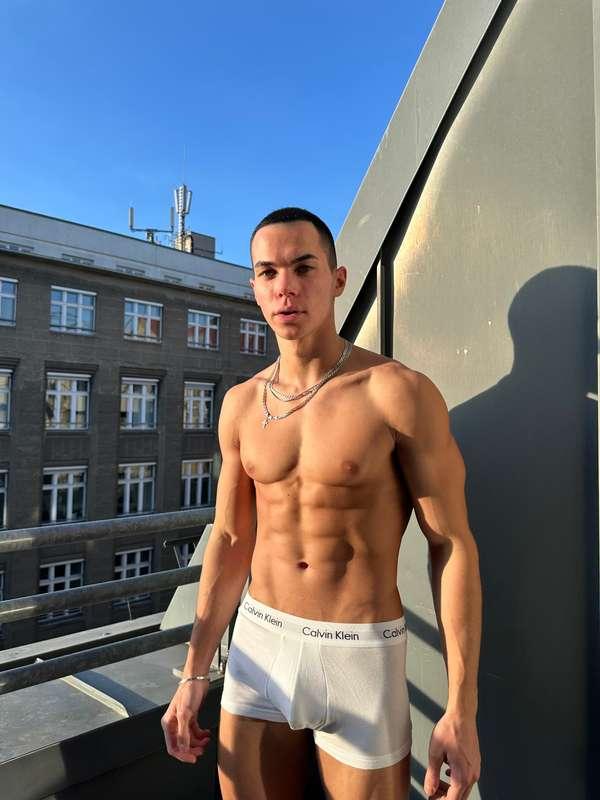 Hey 👋