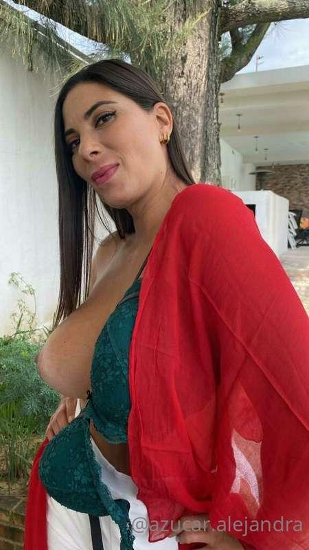 Cuánto me deseas? 
Do you want me?