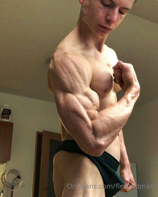 Do u want to see something crazy sexy ? Buy these long video..