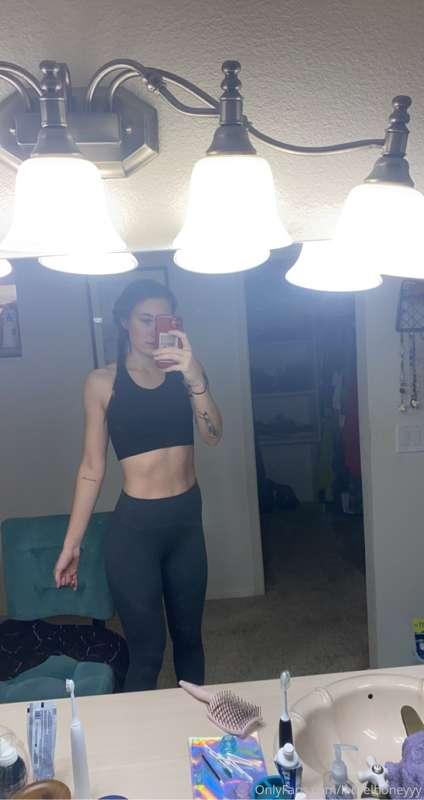 some selfies from the gym this week 🙏🏼🙏🏼