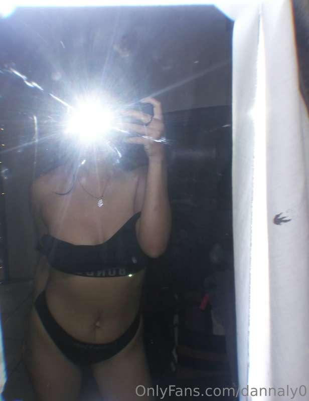 ¿Cómo va tu mañana ? 👀🔥💋
