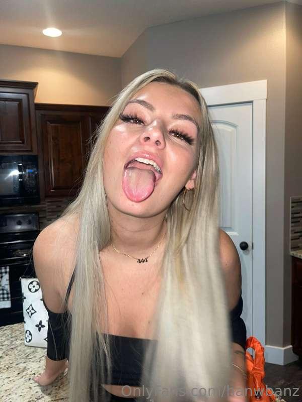 ready for you to put that dick down my throat