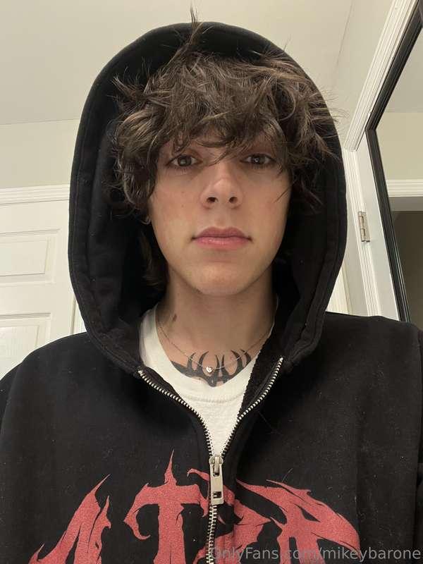 What do you think happens when I’m this close to you? 😏