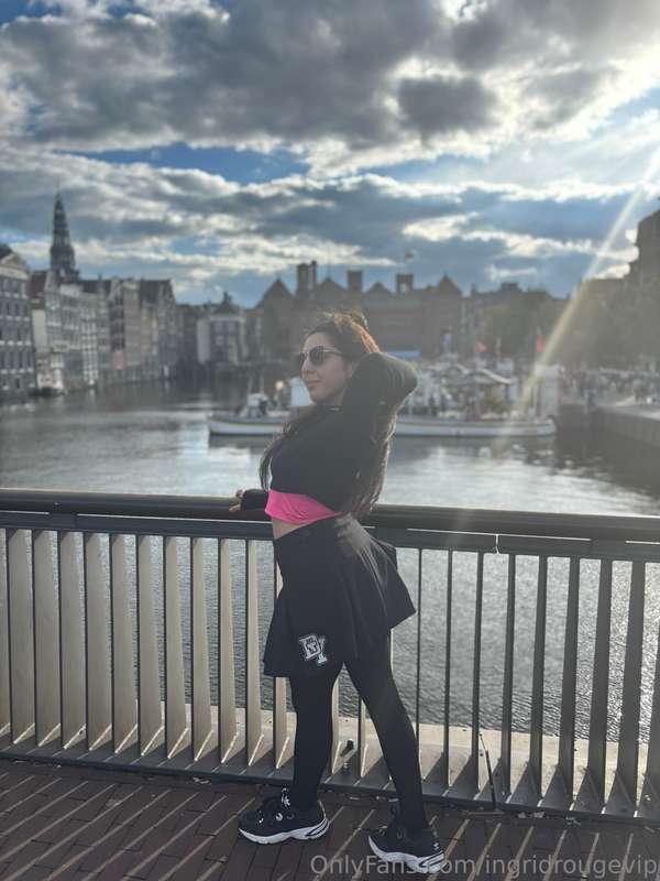 waiting for you🥰😘🤭