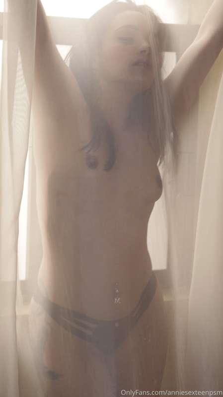 anniesexteen image #10