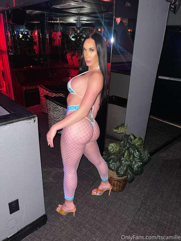 Feeling like a snack, care to take a bite? 😘