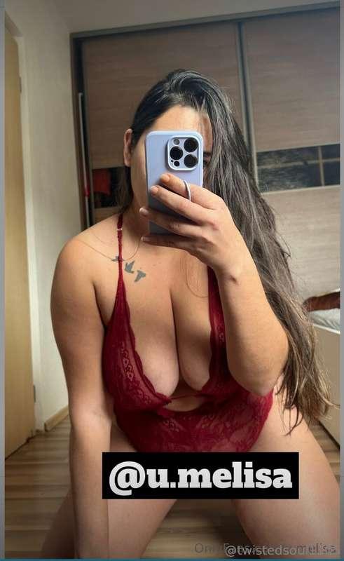 FREE to follow @u.melisa Here is a very hot milf🥵 ✔️ Sexting..