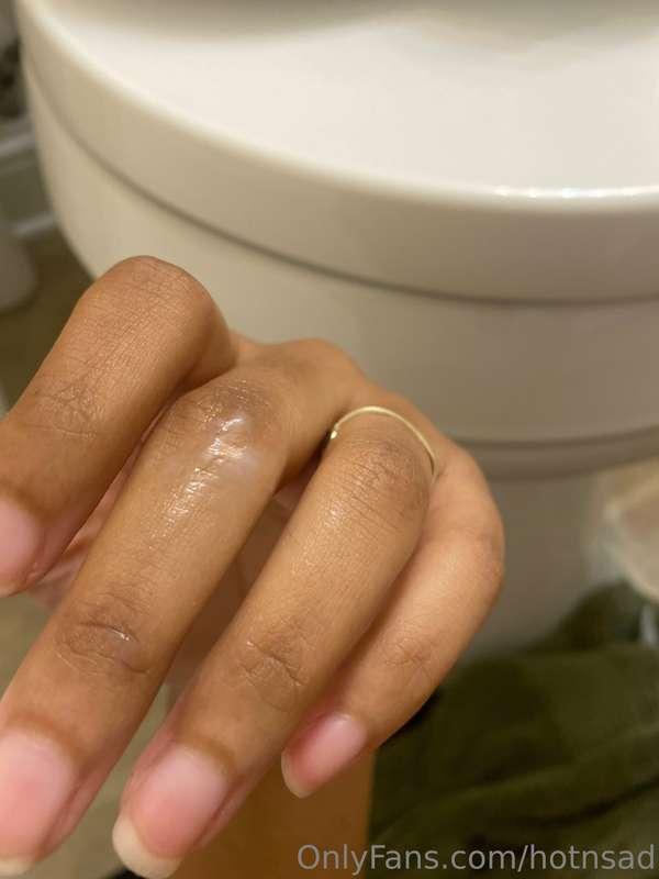 would you lick my fingers clean? 🤧 new self play video comin..