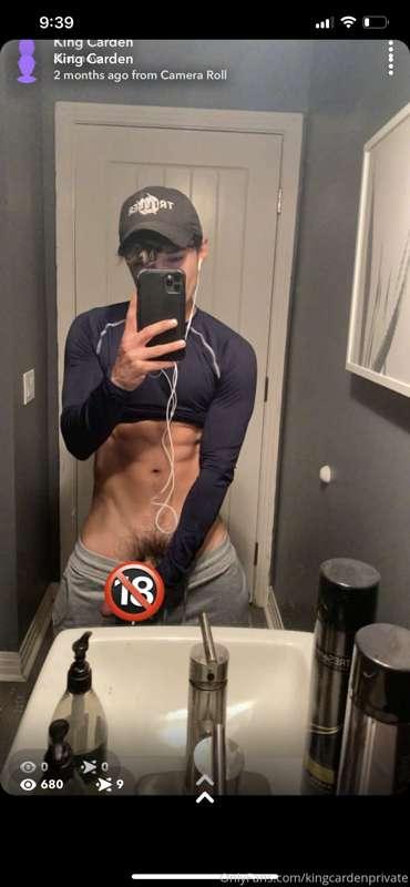 😈