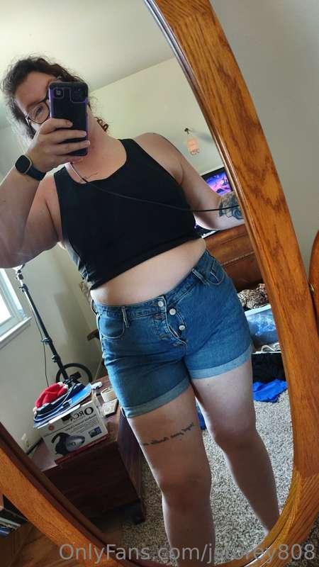 Should I keep these shorts? 😅