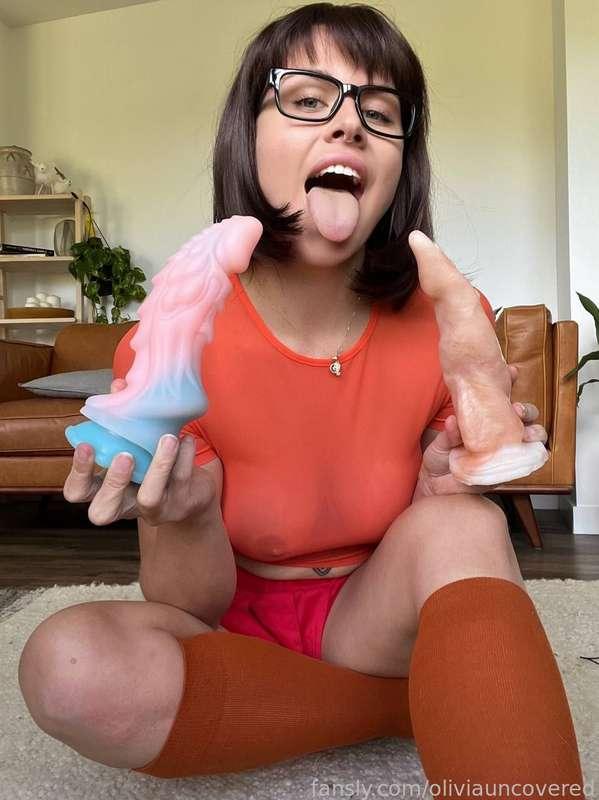 Would you let Velma suck your cock? 👅😈

Think she ever shagged Shaggy? 🤔🤣


#girlnextdoor #college #student #cute #sexy #tattoos #fit #brunette #brownhair #pawg #foryou #fyp #halloween #cosplay #roleplay #costume #velma #scoobydoo #shaggy #shagged #bj #blowjob 