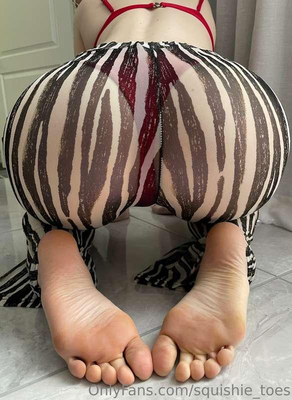 Wearing my fav bikini and sheer pants… and my feet are so so..