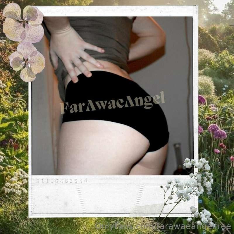 booty in boyleg panties has got to be one of my favourite ge..