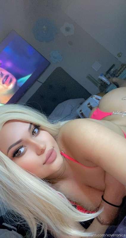 i'm all here for that asss , 🔥