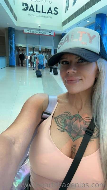 Ally White gets DICKED DOWN in DALLAS!
I decided to take a t..