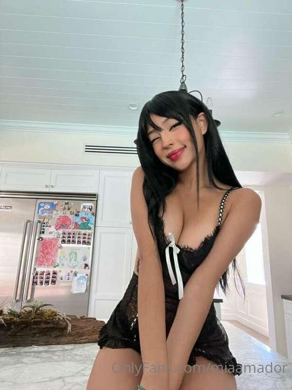 am I ur favorite girl? 😇