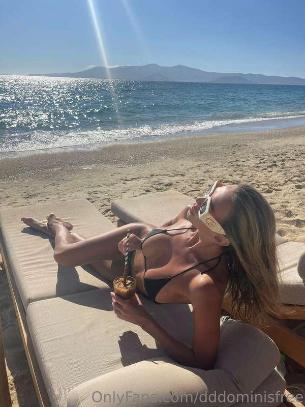 Ready for a nude beach? I’m more than ready 😜🍈 🍈