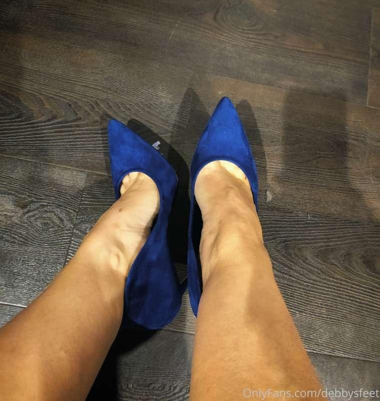 💙💙👣👣👠👠
Dinner out in Blue 💙💋