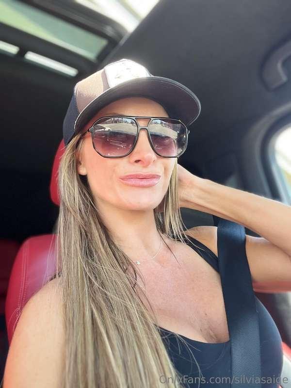 i specialize in unforgettable detours… you in? 