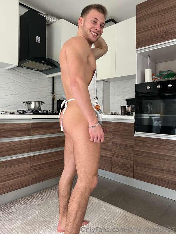 What u wanna me to cook for u this morning? Maybe something ..