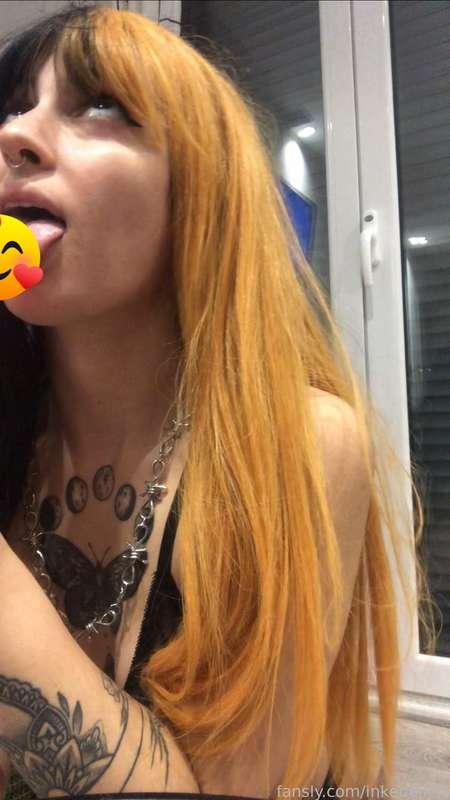 I felt super hornyyy🤤 
Watch me giving a bj to my dildo and then riding it 😳🥵