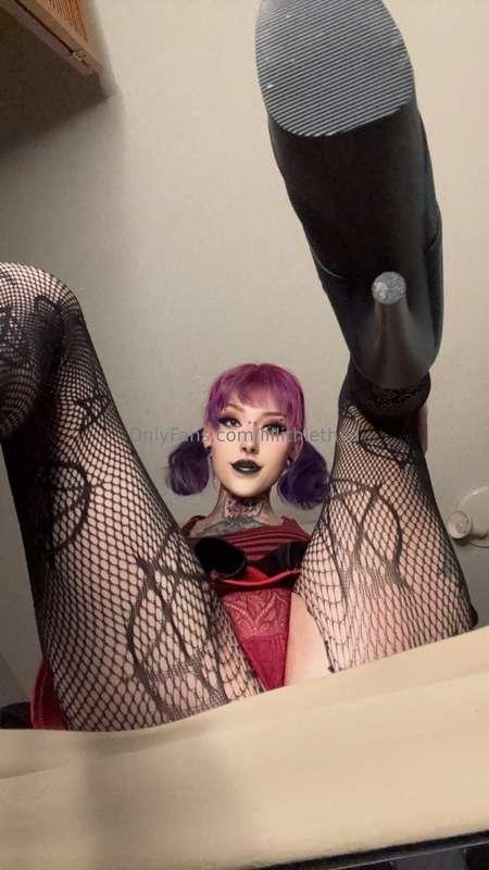 POV: you’re being stepped on by a goth m¡lf with stilettos a..