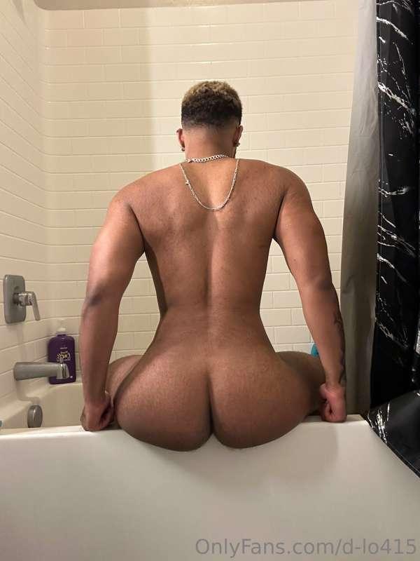 Lets take a bath💦😉