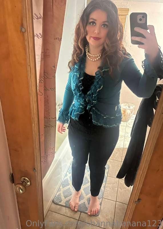 Picture of me in the outfit I wore tonight for New Years Eve