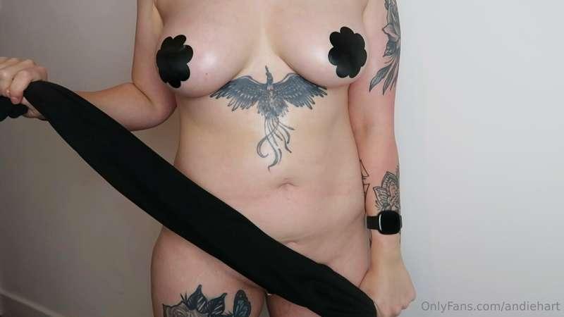 Oily titties after recording a titty fuck PPV with my dildo ..