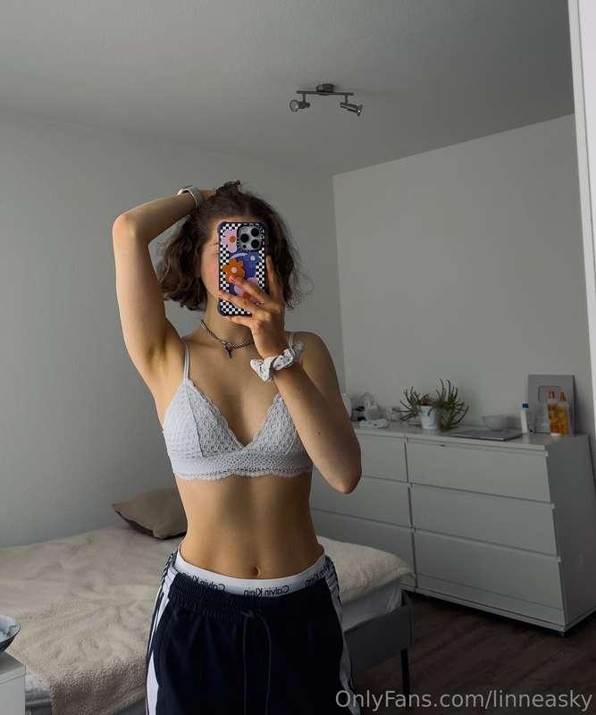 Check deine Nachrichten für mehr Bilder ohne Hose 👀😈