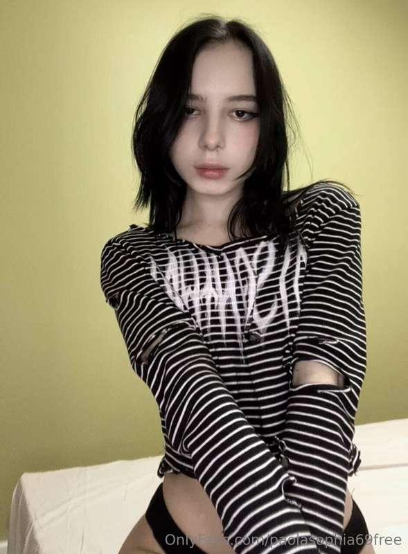 # Any hot fantasies? Then welcome to my new page 😈🥵
# @hinam..