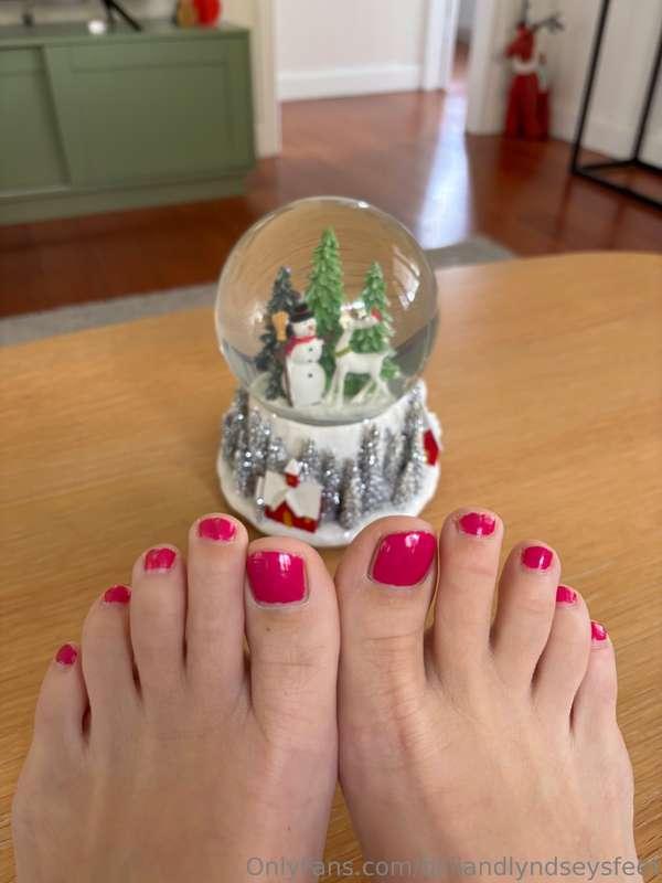 billiandlyndseysfeet image #3