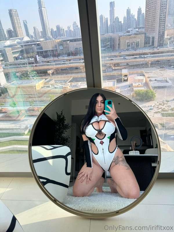Reflections like this deserve a second glance… or maybe a pr..