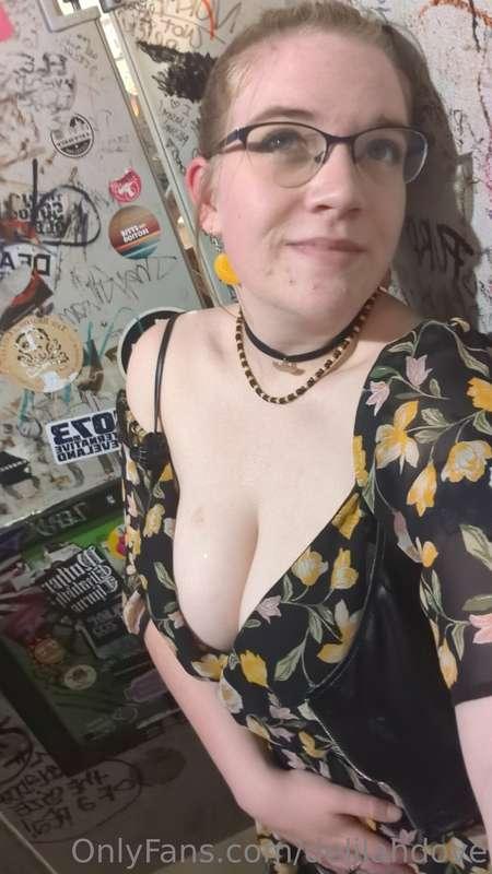 Happy pride!! 🌈 Gettin lit tonight   Tip if youre an ally 😘