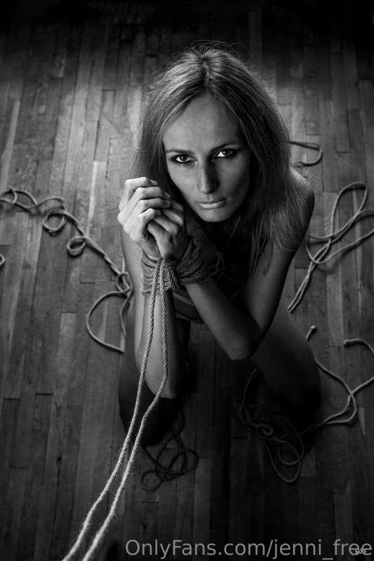 Hot set with rope and toys. Unlock to see entire uncersored ..