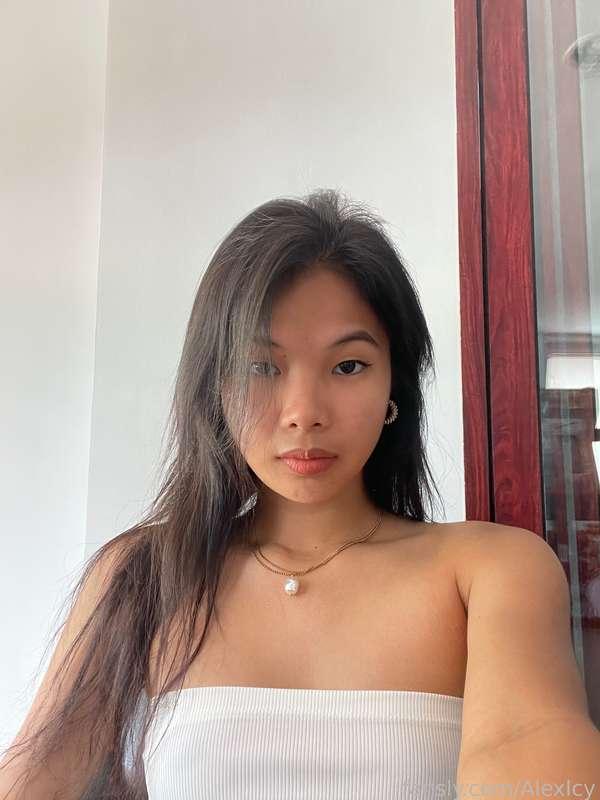 lovely feeling 😘🥰😍

#fyp #young #petite #asian #tiny #tight #sweet #cute #smalltits #teen #barelylegal #schoolgirl #smallboobs #18 #small