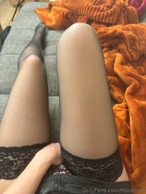 Going out! Nylons: check!